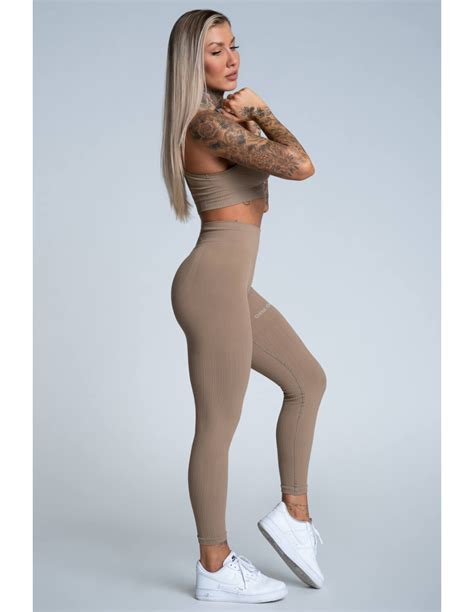 Legíny Gym Glamour Push Up Nebshop cz