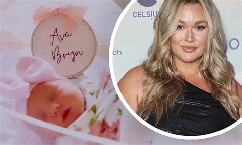 Hunter Mcgrady Shares She Welcomed Daughter Ava Bryn With Husband Brian Keys Last Week Daily