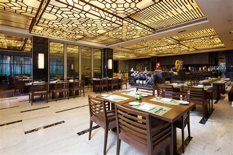 JIN JIANG TOWER - Updated 2025 Prices, Reviews, and Photos