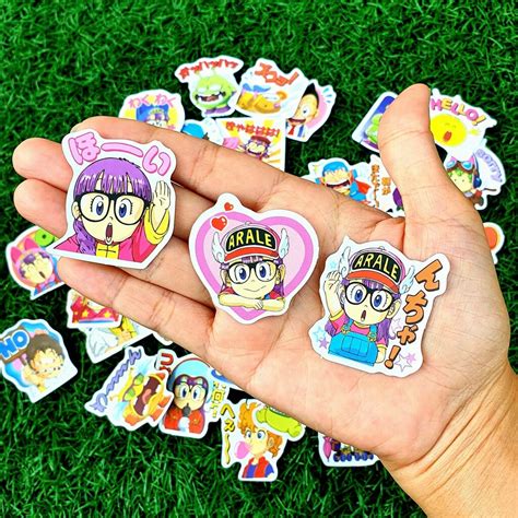 สติ๊กเกอร์ อาราเล่ Arale ชิ้นเล็กๆ ติดแน่น กันน้ำ ติดเคสมือถือ โน็ตบุ