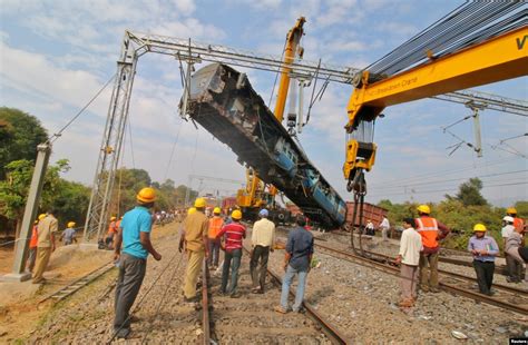 Train Accident in India’s Southeast Kills 35