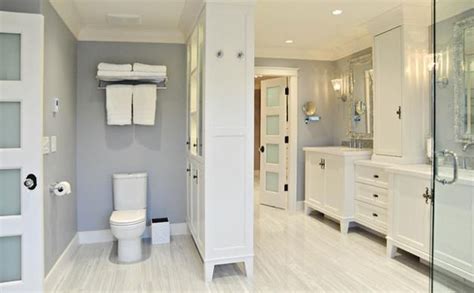 How To Move Toilets In Bathrooms 30 Home Staging And Bathroom Design Ideas Small Bathroom