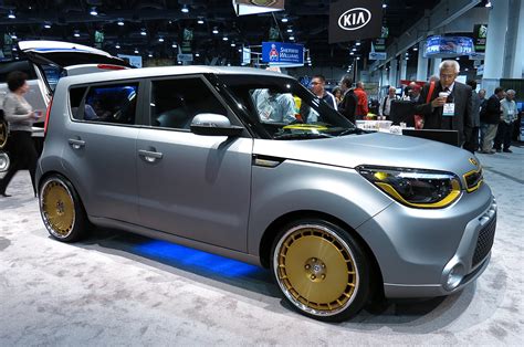 Kia Souls Are Groovy At 2013 Sema Show