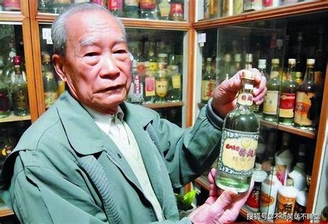 北京56岁烟酒店老板，坚持天天喝2两白酒，如今身体成什么样了？ 情绪 酒精 酿造