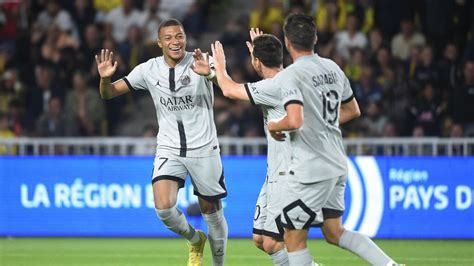 Psg Paris Saint Germain Gewinnt Gegen Fc Nantes Kylian Mbapp