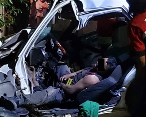 Muere Prensado Impacta Su Auto Contra Rbol En Mexic Pam El