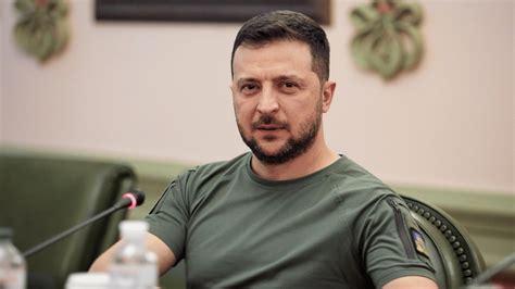 Зеленський вперше прокоментував вибухи у Криму | Новини.live