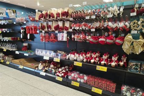 Home Bargains at Christmas - Lights, Decorations, trees and opening times