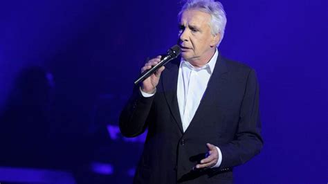 Michel Sardou malade le chanteur doit prendre une décision radicale