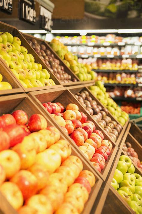 Close Up Of Fruit In Produce Section Of Grocery Store Stock Photo