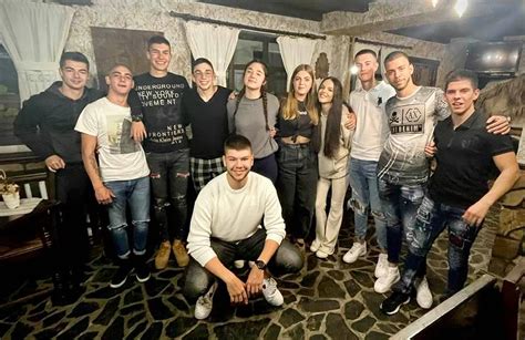 Нелина показа порасналия си син - одра кожата на красивата си майка ...