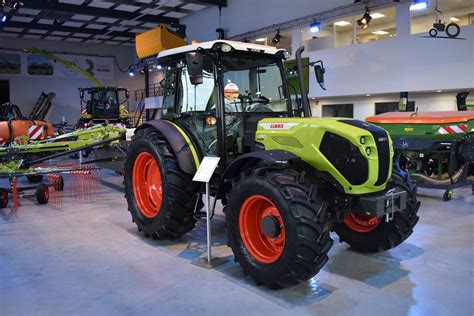 Foto Claas Axos 230 1554388