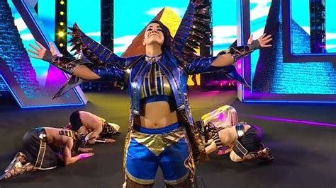 Bayley Beats IYO SKY For WWE Women S Title At WrestleMania 40 While