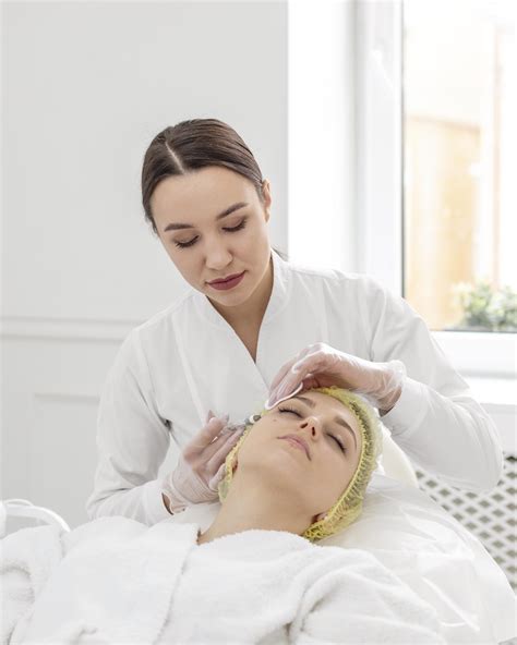 Everything You Need to Know About Facial Treatments - ILŪMRA Skin