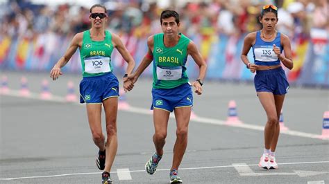 Paris Caio Bonfim E Viviane Lyra Terminam Em Na Marcha