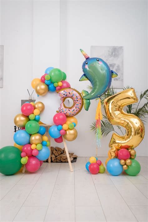 Яркие краски | Birthday party theme decorations, Balloon decorations ...