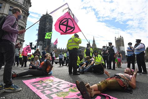 Met Police Have So Far Arrested 232 Extinction Rebellion Activists