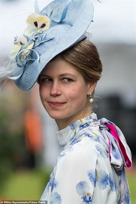 Kate S Masterclass In Turning An Old Dress Into A Showstopper Alice