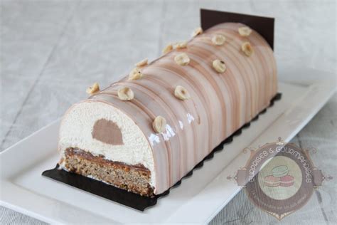 Bûche vanille noisette et caramel Surprises et Gourmandises