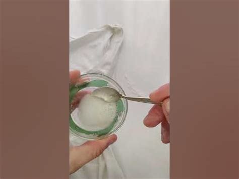 Как убрать ЖЕЛТЫЕ пятна ПОТА ПОД МЫШКАМИ НА любой одежде! - YouTube