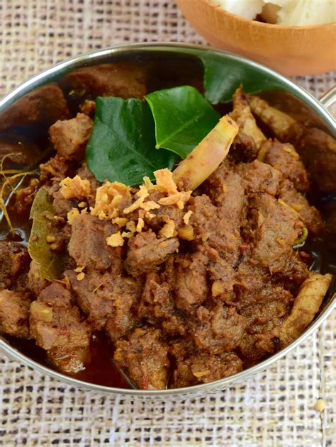 Resep Rendang Daging Sapi Dan Kambing Dengan Bumbu Khas Yang Lezat