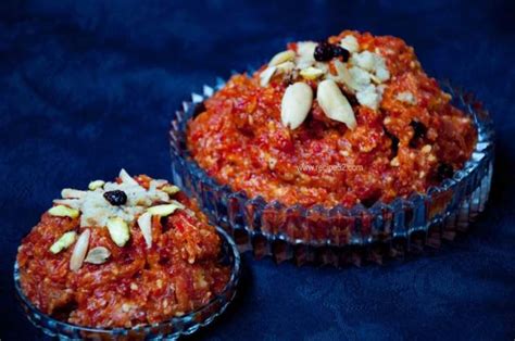 Gajar ka halwa recipe with khoya| Pictorial | Recipe52.com