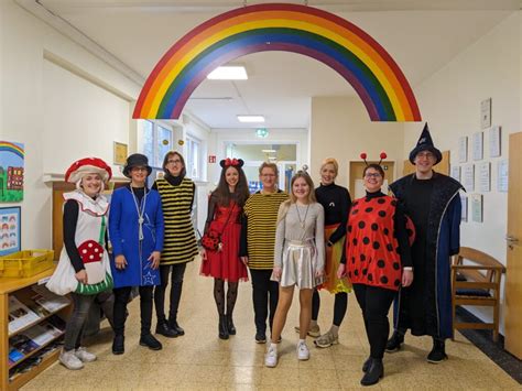 Bunte Karnevalsfeier An Der Regenbogenschule Grundschule