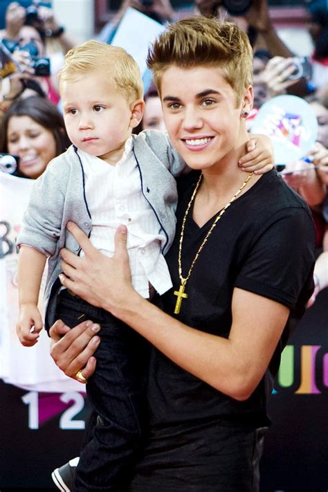 Justin And Bro Celebrity Siblings Justin Bieber Pictures Celebrity Families