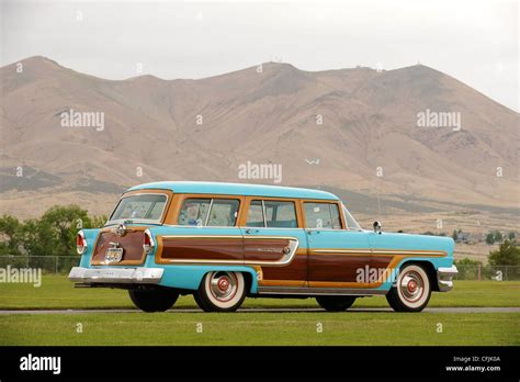 1955 Mercury Monterey Station Wagon Stock Photo Alamy