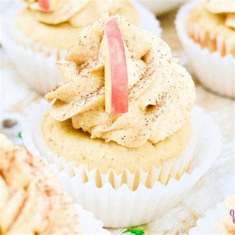 Easy Apple Cider Cupcakes With Cinnamon Buttercream Frosting