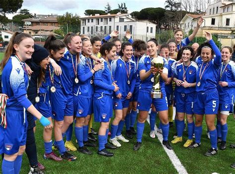 L Under20 femminile vince Il calcio è Rosa in campo Giada Catena