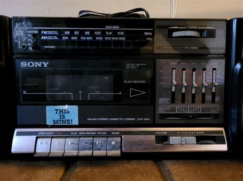 Vintage S Sony Cfs Boombox Cassette Am Fm Stereo W Cord