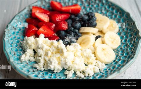 Healthy Summer Breakfast Cottage Cheese With Strawberry Blueberry