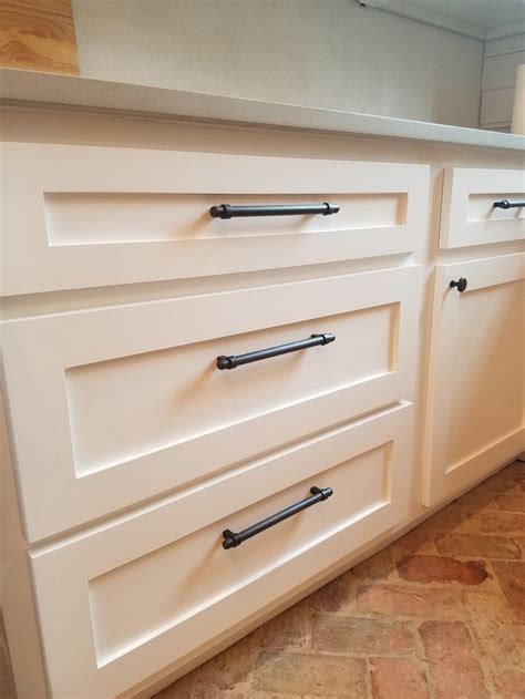 White Cabinets With Oil Rubbed Bronze Hardware Oil Rubbed Bronze