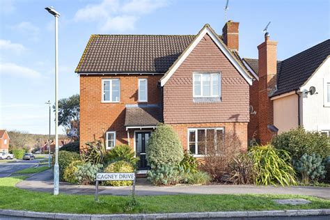 4 Bed Detached House For Sale In Wynwards Road Abbey Meads Swindon