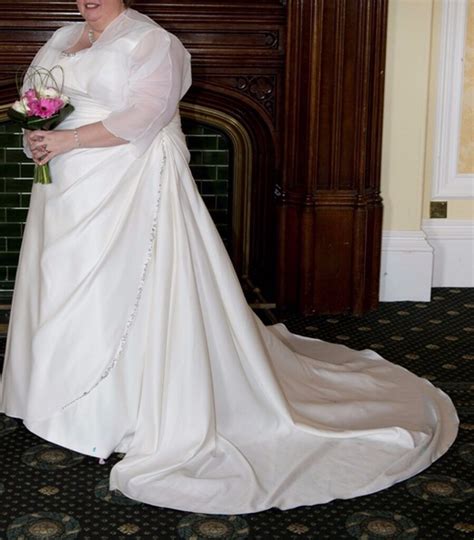 Ivory Satin Wedding Dress - Size 28/30 | in Alwoodley, West Yorkshire | Gumtree