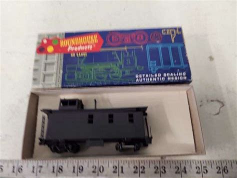 ROUNDHOUSE H O SCALE CABOOSE Isabell Auction