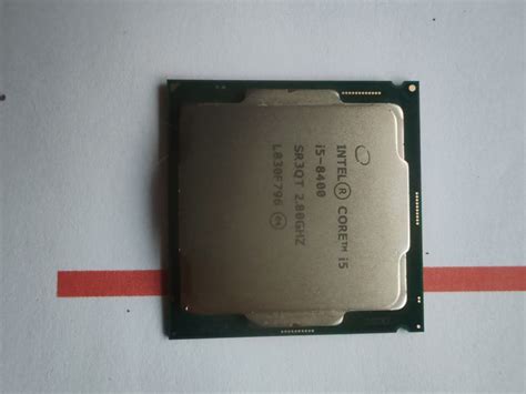 Prodam procesor Intel i5 8400