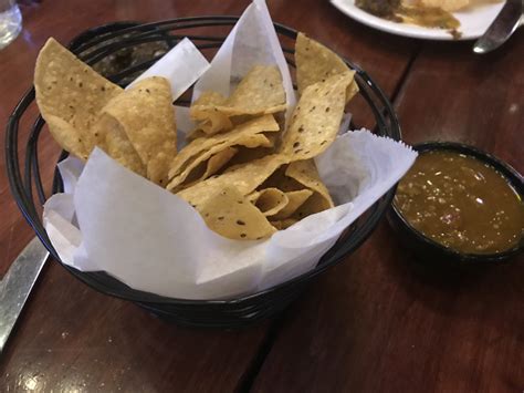 Salsa 17 Grill And Margarita Bar Chips Salsa Go Visit Chicago