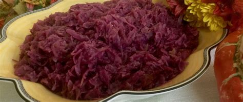 Traditional German Red Cabbage Recipe | Popular Side Dish in Germany