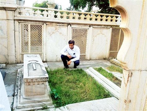 Campaign To Bring Remains Of Last Mughal Emperor Bahadur Shah Zafar