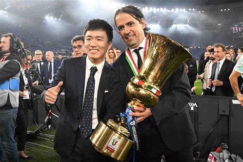 Cessione Inter c è l offerta a Zhang i dettagli