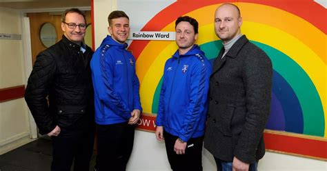 Margate Fc Visit Qeqm Hospital To Spread Christmas Cheer In The