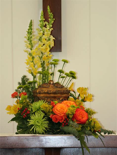 Cremation Urn Flowers video from FlowerShopnetwork.com Blumz...by JR ...