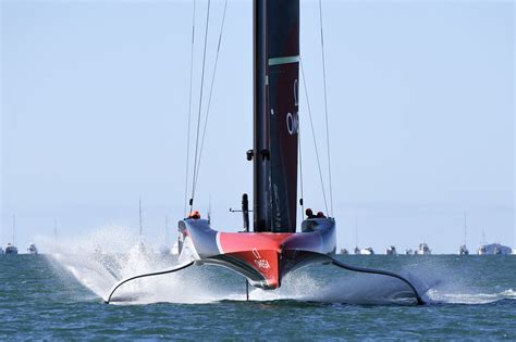 Video New Zealand Non Si Alza In Volo Te Rehutai Cade Sui Foil In