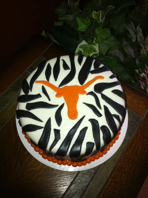 Hook Em Horns Texas Longhorns Cake With Zebra Print By Alynda Cone Millwee She Does Great