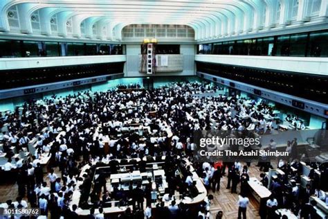 Tokyo Stock Exchange Photos And Premium High Res Pictures Getty Images