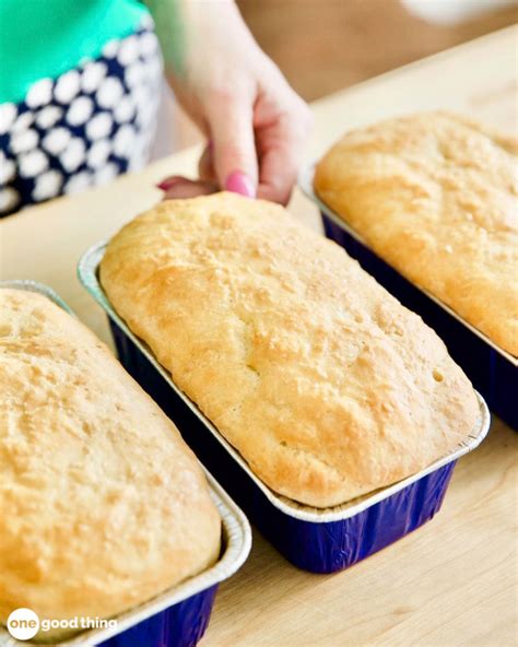 This English Muffin Bread Recipe Makes The Best Toast