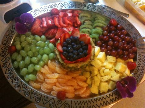 fruit platter | Vegan dishes, Vegetable platter, Fruit platter