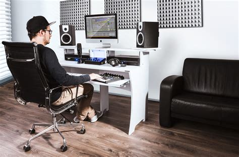 Компьютерный стол для студии звукозаписи (70 фото) - картинки newpic.top